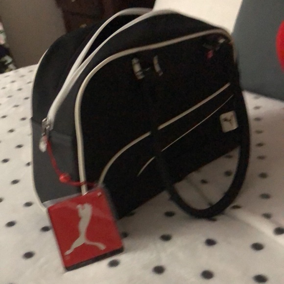 brand new puma handbag - Picture 3 of 3